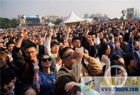 草莓音樂節今天熱力開幕!明天等你來接著嗨(圖2)