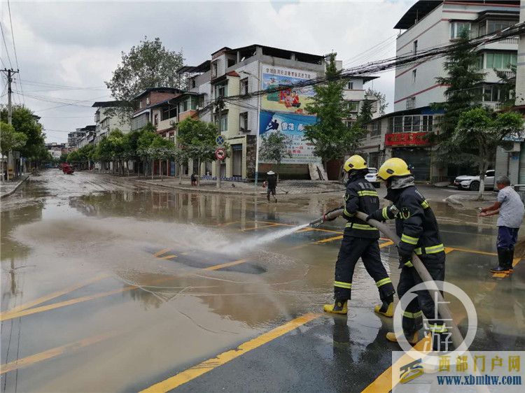 今天一大早合川開始清淤排水(圖4)