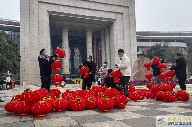 大足區人民醫院：張燈結彩迎新春(圖1)