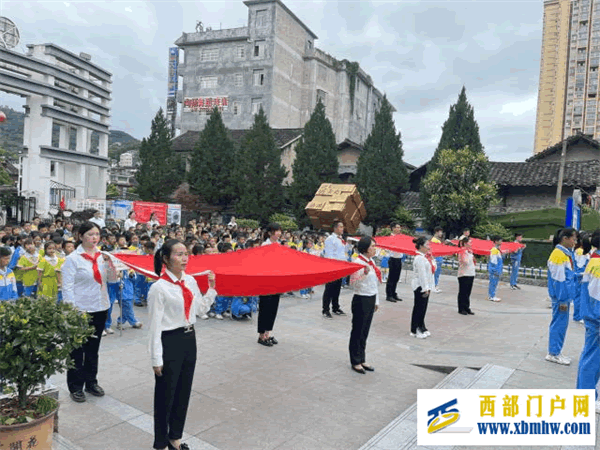 喜迎二十大  爭(zhēng)做新時(shí)代好隊(duì)員(圖2)